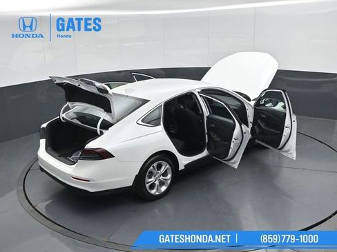 Used 2025 Honda Accord LX image 49