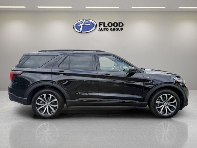 New 2027 Ford Explorer ST-Line AWD/4WD image 4
