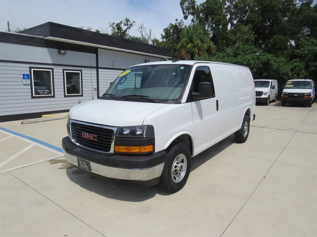 Used 2024 GMC Savana 2500 w/ Driver Convenience Package RWD image 3