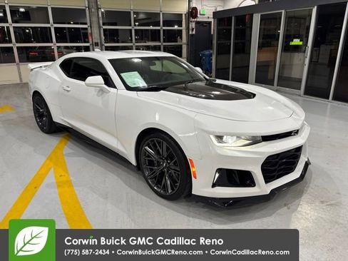 Used 2018 Chevrolet Camaro ZL1 image 8