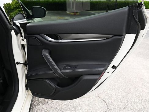 Used 2019 Maserati Ghibli S Q4 image 27