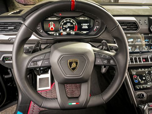 Used 2024 Lamborghini Urus Performante image 22
