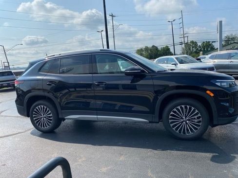 New 2025 Volkswagen Tiguan S AWD/4WD image 19