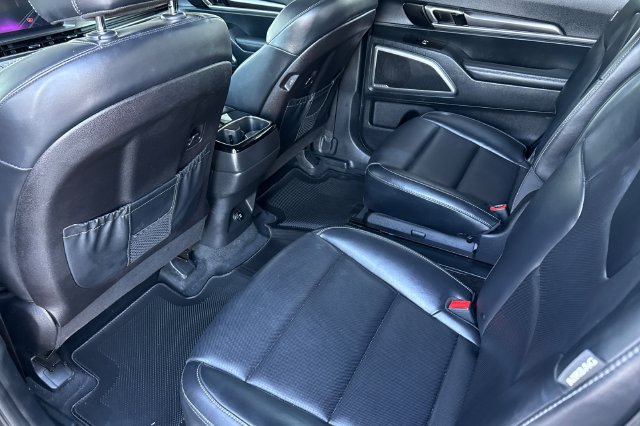 Certified 2025 Kia Telluride S FWD image 15
