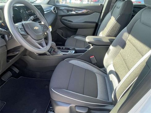 New 2026 Chevrolet TrailBlazer LS image 12