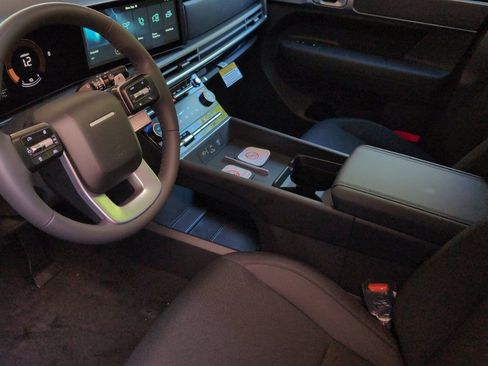 New 2026 Hyundai Santa Fe SE image 10