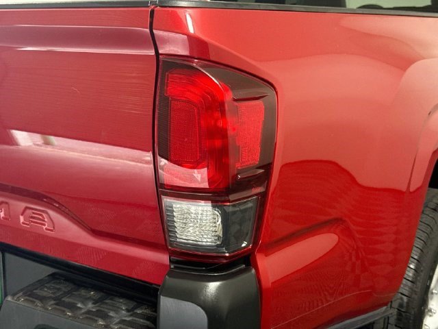 Used 2022 Toyota Tacoma SR RWD image 32