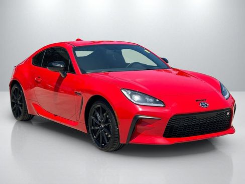 Used 2026 Toyota GR86 Premium RWD image 3