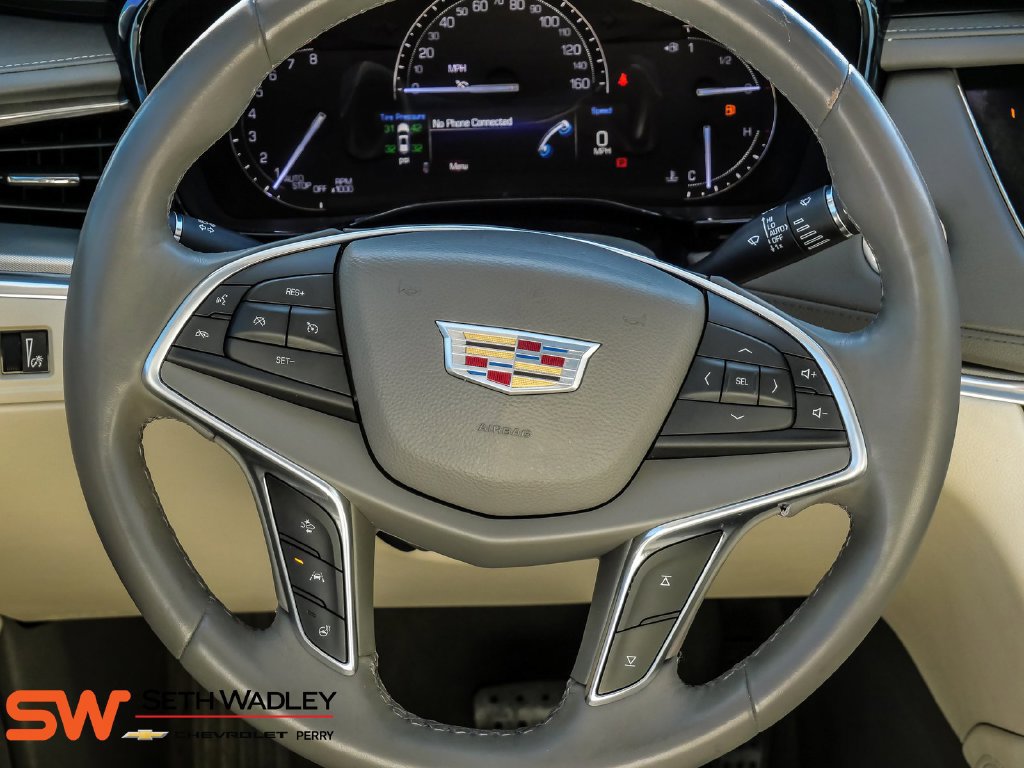 Used 2017 Cadillac XT5 Luxury w/ Driver Awareness Package FWD image 30