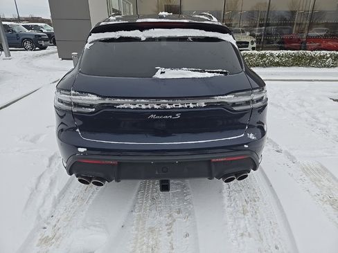 Used 2023 Porsche Macan S w/ Sport Chrono Package image 6