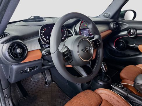 Used 2024 MINI Cooper S FWD image 9