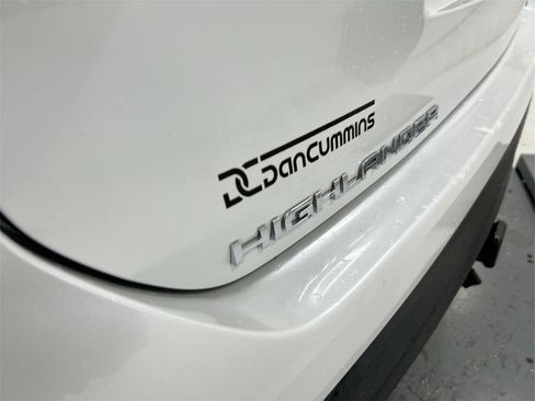 Used 2023 Toyota Highlander XLE image 27