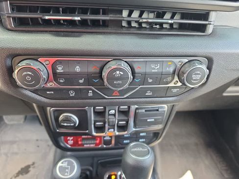 New 2026 Jeep Gladiator Sport AWD/4WD image 18