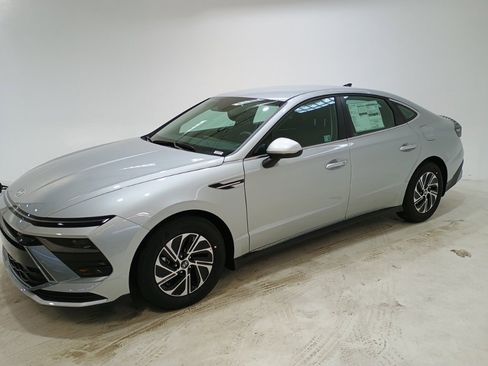 New 2026 Hyundai Sonata Blue image 3