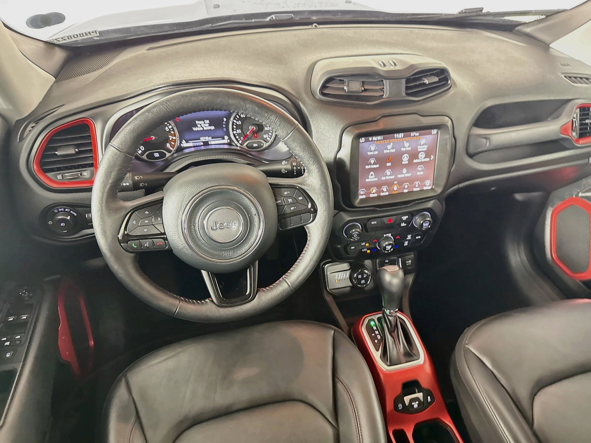 Used 2022 Jeep Renegade Trailhawk AWD/4WD image 27