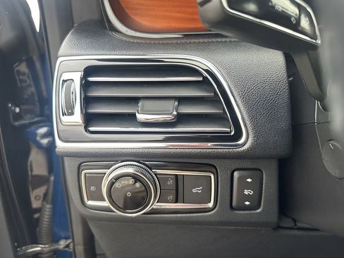 Used 2019 Lincoln Navigator L Reserve image 29