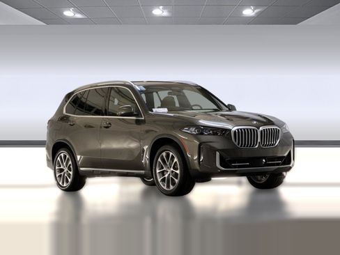 Used 2026 BMW X5 sDrive40i RWD image 6