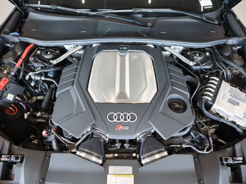 New 2026 Audi RS 6 performance image 4