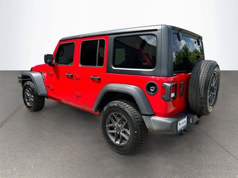 Used 2024 Jeep Wrangler Unlimited Sport AWD/4WD image 6