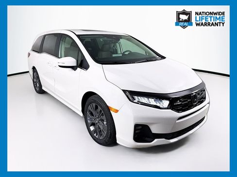New 2026 Honda Odyssey Touring image 1
