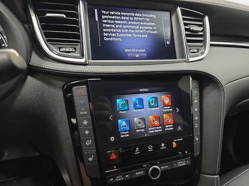 Certified 2025 INFINITI QX55 Luxe AWD/4WD image 16