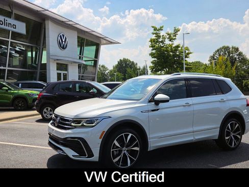 Used 2022 Volkswagen Tiguan SEL R-Line AWD/4WD image 1
