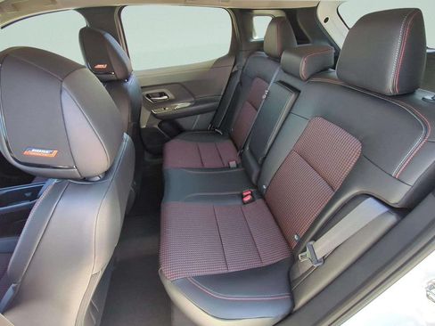 New 2026 Nissan Kicks SR w/ SR Premium Package FWD image 26