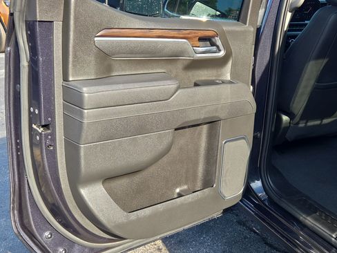 Used 2025 GMC Sierra 1500 SLT AWD/4WD image 22