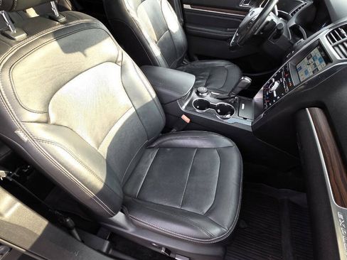 Used 2017 Ford Explorer Limited AWD/4WD image 45