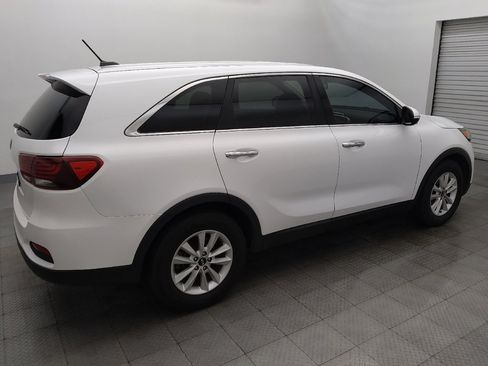 Used 2019 Kia Sorento FWD V6 image 10