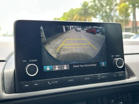 Used 2025 Honda CR-V Sport image 14