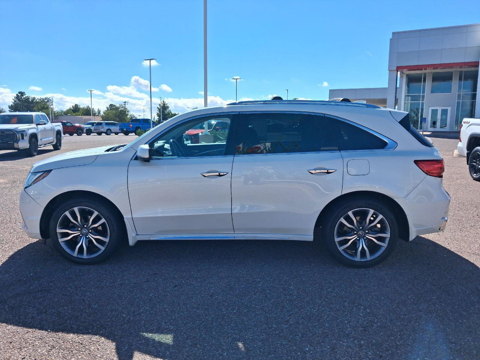 Used 2019 Acura MDX w/ Advance Package AWD/4WD image 2