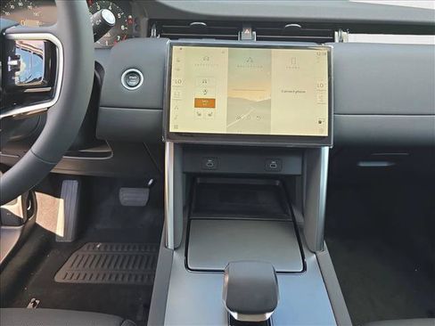 Used 2025 Land Rover Discovery Sport S AWD/4WD image 21