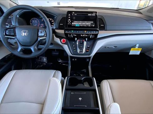 New 2026 Honda Odyssey EX-L image 5