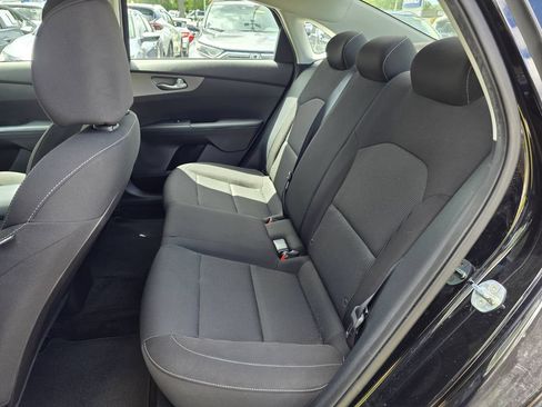 Used 2021 Kia Forte LXS FWD image 15