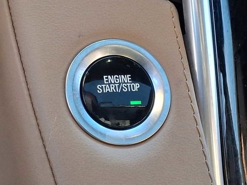 Used 2020 Cadillac Escalade Platinum image 27