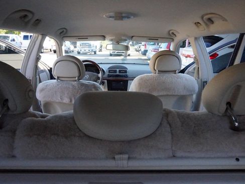 Used 2004 Mercedes-Benz E 500 4MATIC Wagon image 27