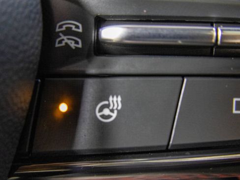 Used 2024 Chevrolet Traverse RS FWD image 13