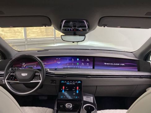 Certified 2026 Cadillac Escalade IQL Sport 1 w/ LPO, ONYX Package image 13