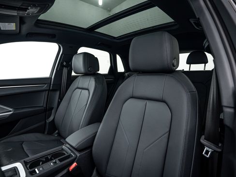 New 2025 Audi Q3 2.0T Premium image 14