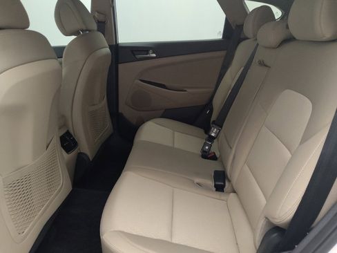 Used 2018 Hyundai Tucson Value FWD image 18