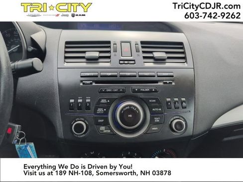 Used 2012 MAZDA MAZDA3 i Sport image 23