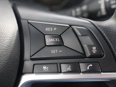Used 2024 Nissan Kicks SV FWD image 12