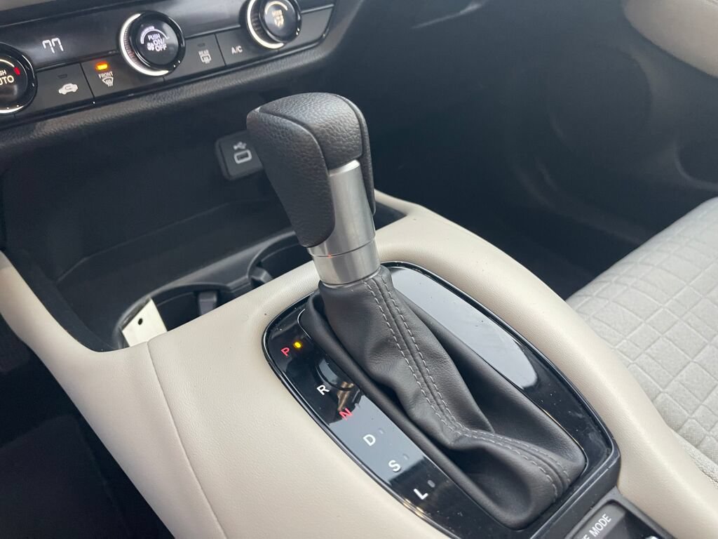 Used 2024 Honda HR-V LX image 12