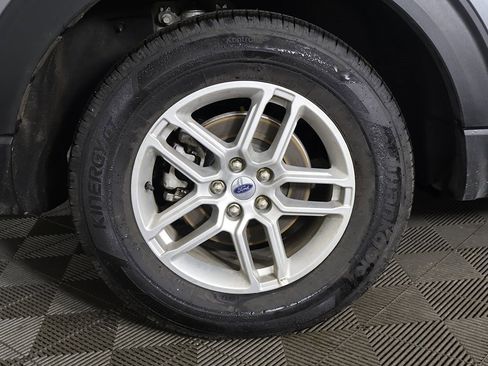 Used 2025 Ford Explorer Active image 22