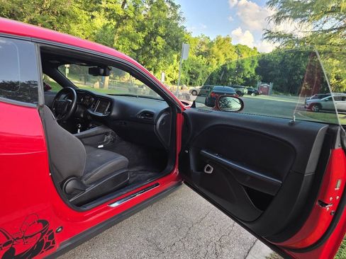 Used 2016 Dodge Challenger R/T Scat Pack RWD image 21