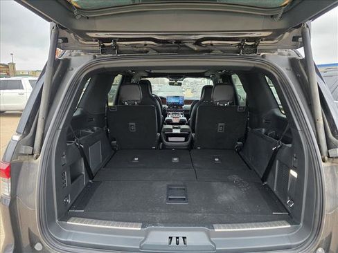 Used 2024 Lincoln Navigator Reserve image 6
