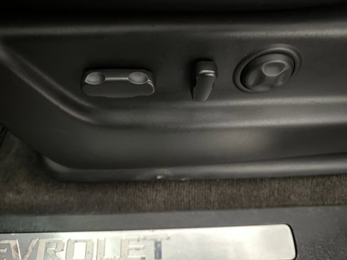 Used 2012 Chevrolet Tahoe LTZ image 24