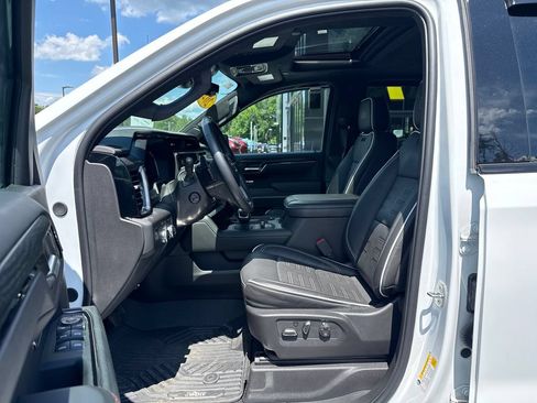 Used 2024 GMC Sierra 1500 AT4X w/ AT4X AEV Edition AWD/4WD image 14