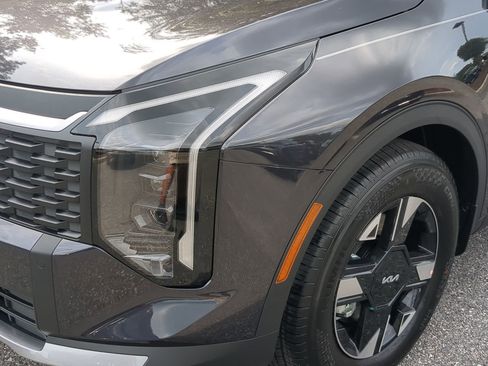 New 2026 Kia Sportage LX image 9